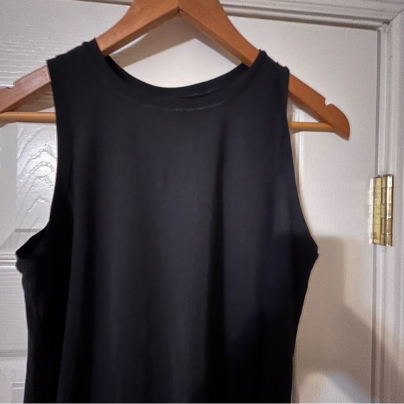 SPANX Black Sleeveless Tank Top — Size XS - Picture 3 of 5